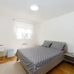 Apartamento Flora & Dita With Free Private Parking Zadar