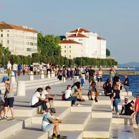 Flora & Dita With Free Parking * Zadar