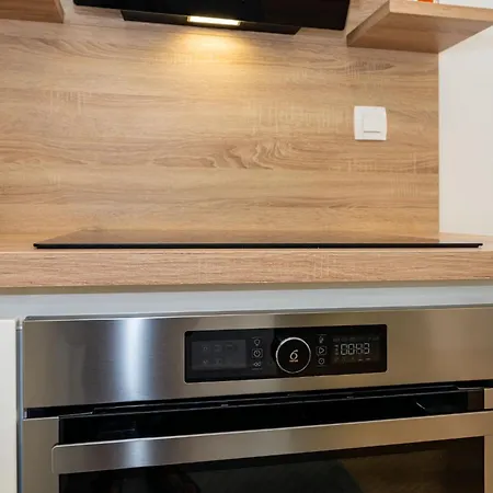 Flora & Dita With Free Private Parking Apartamento *