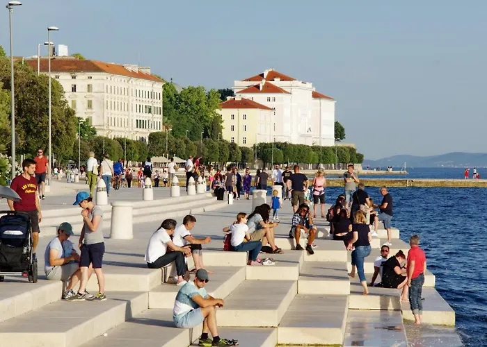 Flora & Dita With Free Private Parking * Ζαντάρ