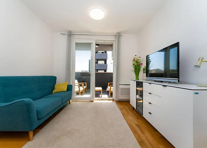 Flora & Dita With Free Private Parking Apartman Zára