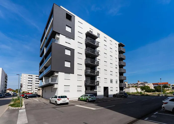 Flora & Dita With Free Private Parking * Zára